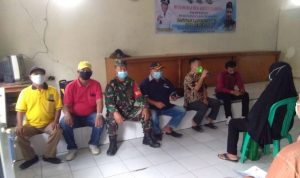 Pemdes Bojongsari Bersama Koramil 13 Kedung Waringin Distribusikan Dana Banprov