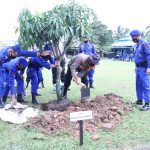 Kapolda Sumsel bersama Jajaran Tanam Pohon di Mako Ditpolairud