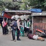 Waka Polsek Pasar Kemis Pimpin Ops Yustisi Masker di Desa Sukamantri