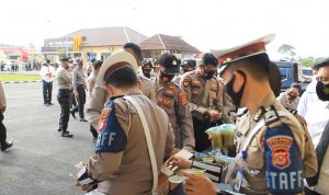 Gugus Tugas Covid-19 Polres Serang Diberi Extra Puding