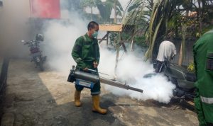 Cegah DBD, Korem 044/Gapo bersama Denkesyah Palembang Lakukan Fogging