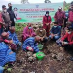 Bupati Busel Letakan Batu Pertama Pembangunan Bukti Kangka Siompu