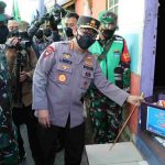 Panglima TNI Bersama Kapolri Tinjau Posko PPKM Mikro di Bandung