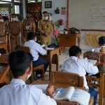 Hari Pertama PTM Wali Kota Kendari Kunjungi SMPN 9 Kendari