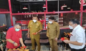 Gubernur Sulut  Olly dan Walikota Manado Andrei Hadiri Soft Opening Lucky Cafe di Sario