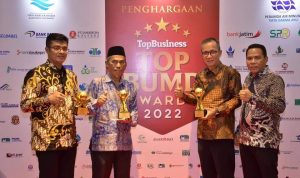 Mantap…PDAM Tirta Muaro sebagai Top BUMD Bintang Empat dan Budhi Irawan sebagai Top CEO BUMD 2022