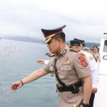 Usai Ziarah Ke TMP, Polres Bau Bau Lanju Upacara Tabur Bunga di Laut Jelang Hari Bhayangkara 76