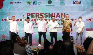 Bersama Menteri BUMN dan MENHUB, Benyamin Resmikan Wajah Baru Stasiun Pondokkranji