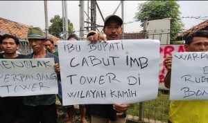 Warga Kampung Pasir Bonong Desa Gembor Tolak Perpanjangan Tower