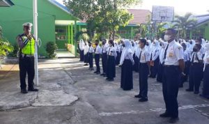 Police Goes to School Satlantas Polres Baubau Edukasi Pelajar Soal Larangan Pengendara Dibawah Umur