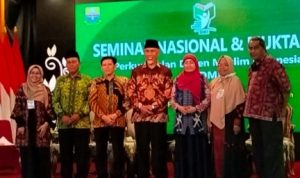 Hadiri Seminar Nasional PDMI Gubernur Sumbar Mahyeldi Paparkan Upaya Wujudkan Industri Halal