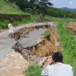 Tak Ada Tanda Rambu Bahaya, Jalan Longsor Todanan – Karanganyar Rawan Kecelakaan