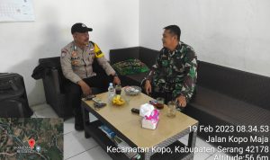 Guyub TNI-POLRI, Bhabinkamtibmas Polsek Jawilan Polres Serang Giat Sambang Makoramil 0602-21 Kopo Jawilan