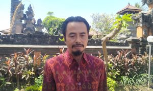 Nyoman Tirtawan Bersama Ketua LSM Genus Laporkan PAS dan DKP ke KPK