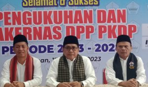 Usai Dikukuhkan, Ketum DPP PKDP H. Jhon Kenedy Azis Langsung Gelar Konferensi Pers