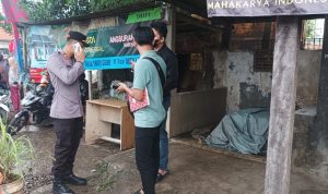 Warga Pasar Kemis Geger, Mayat Tergeletak di Samping Warung