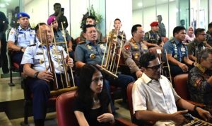 Partisipasi Panglima TNI dan Ketum Dharma Pertiwi Sukseskan Angklung Guinness World of Records