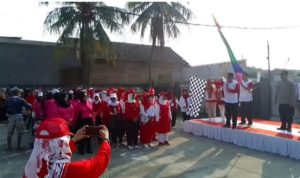 Sambut HUT RI Ke-78, Warga Solear Antusias Mengikuti Lomba Gerak Jalan Santai