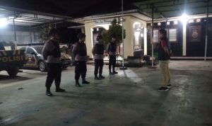 Kanit Reskrim Polsek Jawilan Ipda Edi Pimpin Apel Malam Dan Sispam Mako