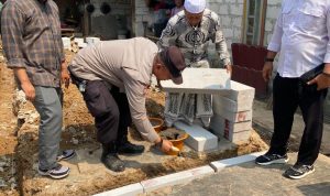 Polsek Jawilan Polres Serang Hadiri Giat Pemberian Bantuan Bedah Rutilahu Oleh Baznas 