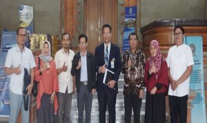 Bahas Pengelolaan Keuangan Berbasis BLU, UIN Raden Mas Said Surakarta Kunjungi Universitas Udayana