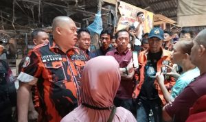 H Zulkarnain Ketua Pemuda Pancasila Sambangi Pasar Kutabumi, Sampai di Teriaki Bupati Oleh Pedagang