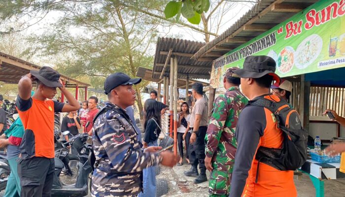 7 Orang Siswa Terseret Ombak Pantai Setrojenar Kebumen Basarnas Lakukan Pencarian