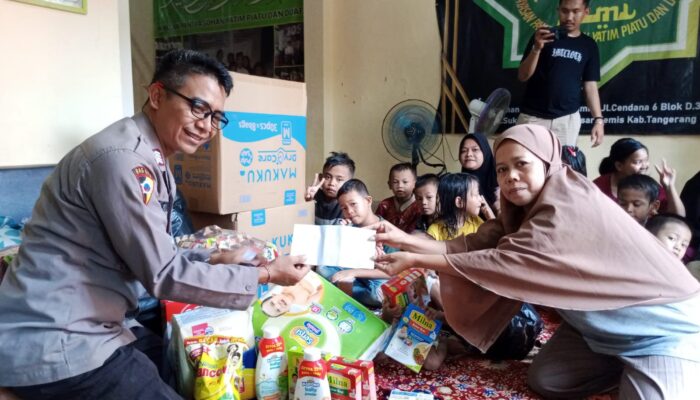 Sahabat Kehidupan Beri Donasi ke Balita Yatim Piatu di Panti Asuhan Izmi