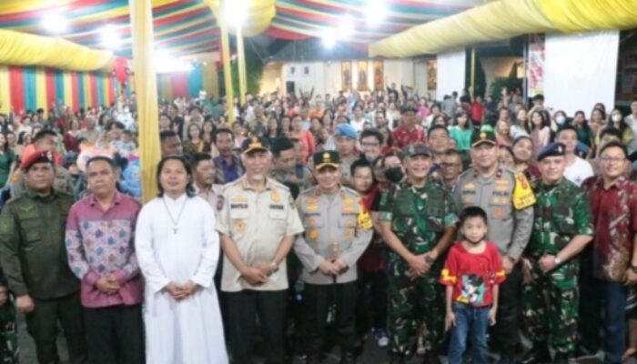 Tinjau Gereja dan Pos Pengamanan, Kapolda Sumbar: Perayaan Natal Aman dan Lancar