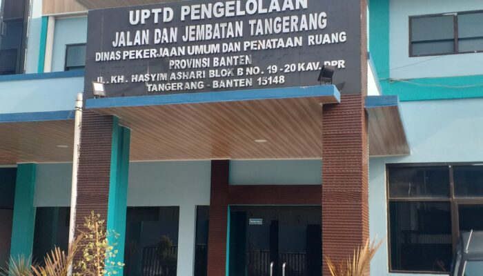 Satu dari Tiga Pekerjaan Pemeliharaan Jalan Provinsi Wilayah Kota Tangerang Dipertanyakan