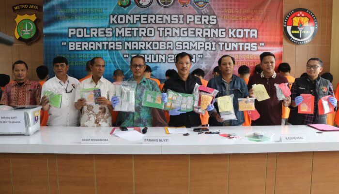 Ribuan Butir Obat Terlarang dari Toko Kosmetik dan Sembako di Tangerang Disita