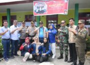 Bupati Padang Pariaman Berikan Hak Suara di TPS 14 Kampung Guci