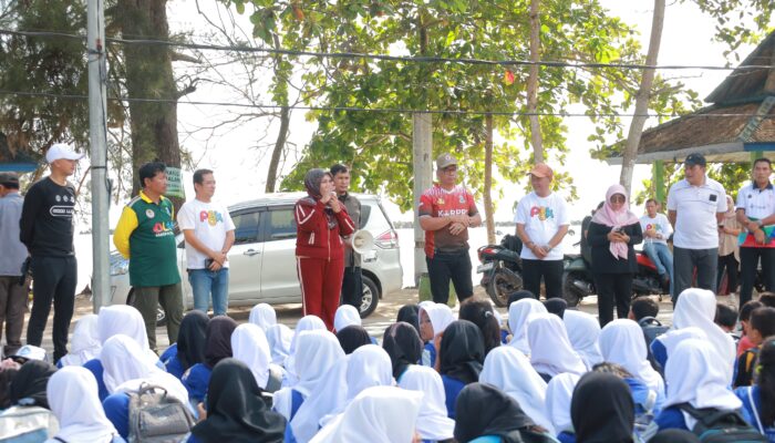 Pemkot Pangkalpinang Gelar Gotong Royong Akbar di Pantai Pasir Padi