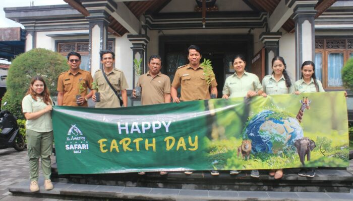 Hari Bumi di Taman Safari Bali, 100 Bibit Pohon untuk Gianyar