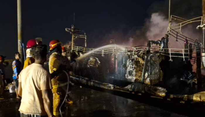 Empat Kapal Terbakar di Pelabuhan Perikanan Samudra Cilacap