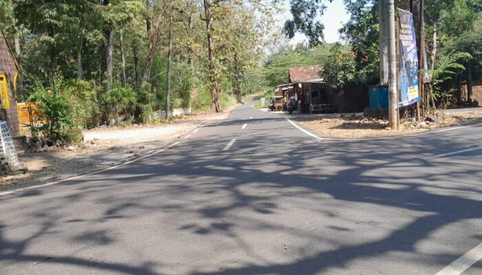 Bangun Jalan Diperbatasan, Pemkab Blora Wujudkan Harapan Masyarakat