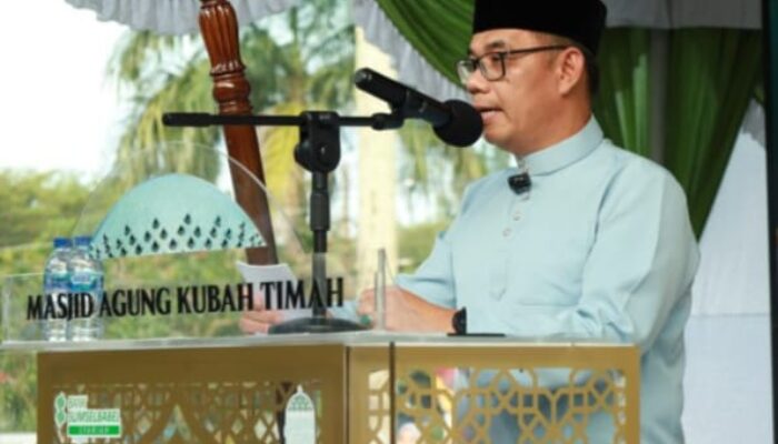 Sholat idul Adha di Masjid Kubah Timah, Sekda Ajak Tingkatkan Keimanan dan Ketakwaan