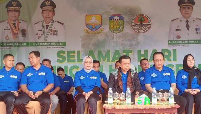 Pj Bupati Varial Dampingi Gubernur Jambi Peringati Hari Lingkungan Hidup Sedunia di Tebo