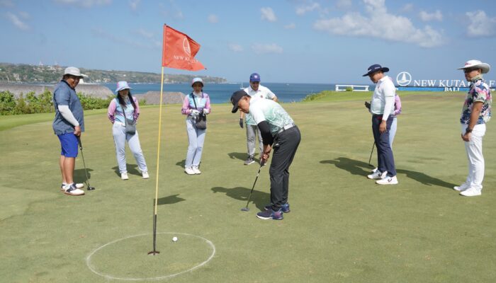 Peringati HUT Kodam IX/Udayana ke-67 Gelar Turnament Golf