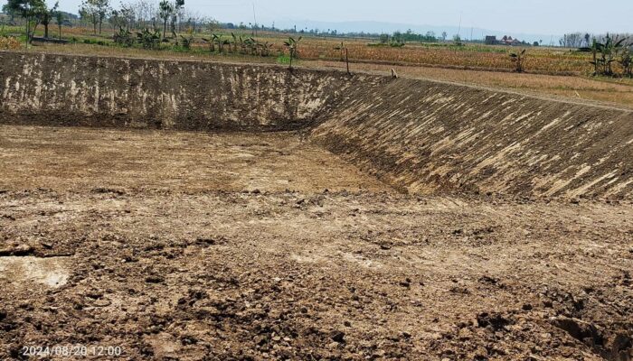 Diduga Proyek Siluman, Masyarakat Pertanyakan Proyek Emdung di Desa Andongrejo Blora