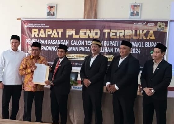 H John Kenedy Azis dan Rahmat Hidayat Terpilih sebagai Bupati dan Wakil Bupati Padang Pariaman 2025-2030